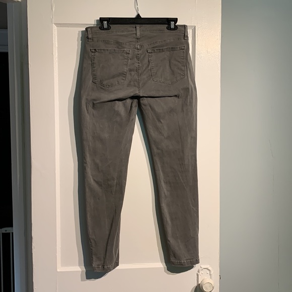 J Brand ‘ginger’ mid rise utility pant in silver fox - Picture 7 of 12